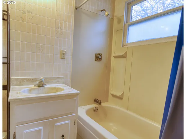 $799,000 | 27001 Northwest St Helens Road, Scappoose, OR 97056