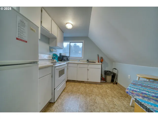 $799,000 | 27001 Northwest St Helens Road, Scappoose, OR 97056