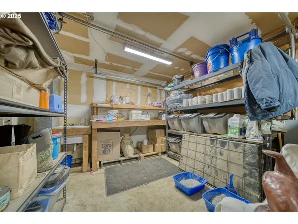 $775,000 | 27001 Northwest St Helens Road, Scappoose, OR 97056