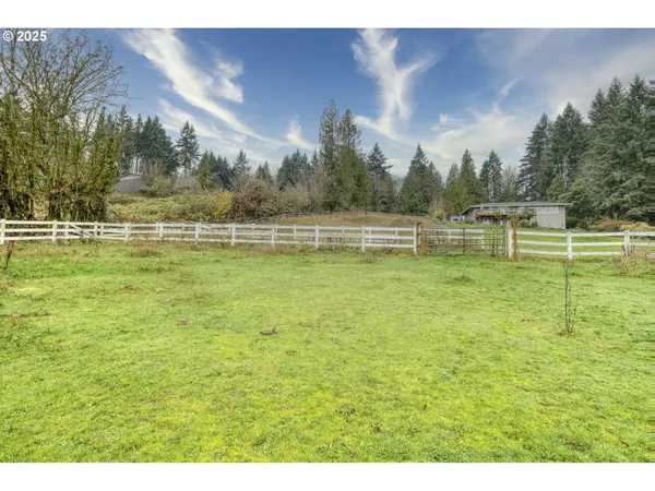 $775,000 | 27001 Northwest St Helens Road, Scappoose, OR 97056