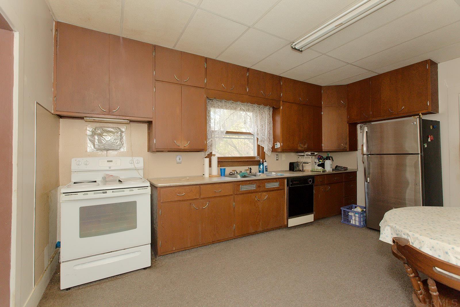 8912 Aboite Road Roanoke, IN 46783 - Photo 17 of 32 Gallery Image 17