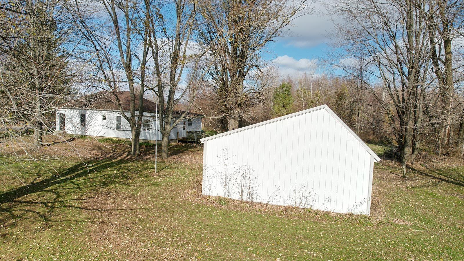 8912 Aboite Road Roanoke, IN 46783 - Photo 3 of 32 Gallery Image 3