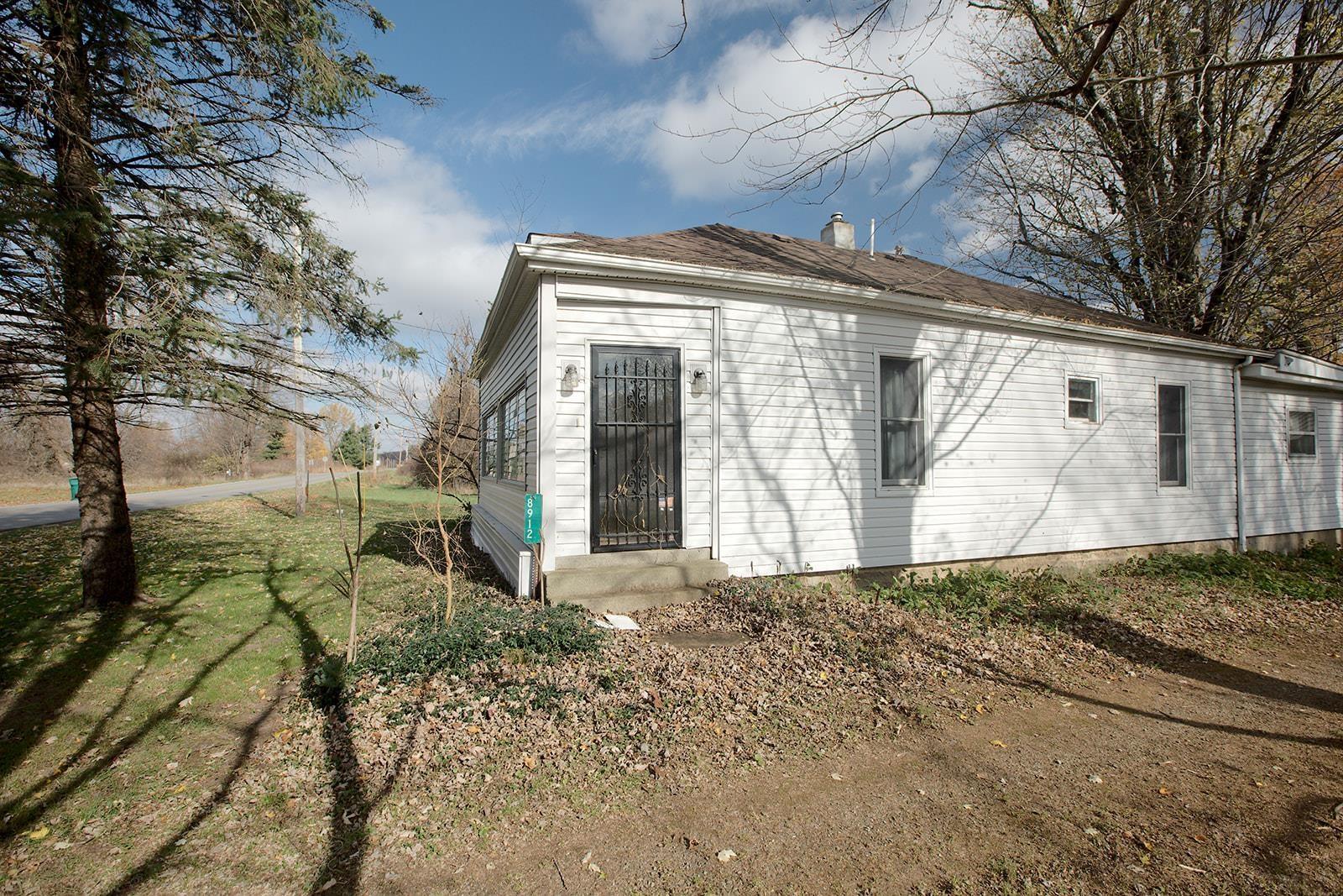 8912 Aboite Road Roanoke, IN 46783 - Photo 6 of 32 Gallery Image 6
