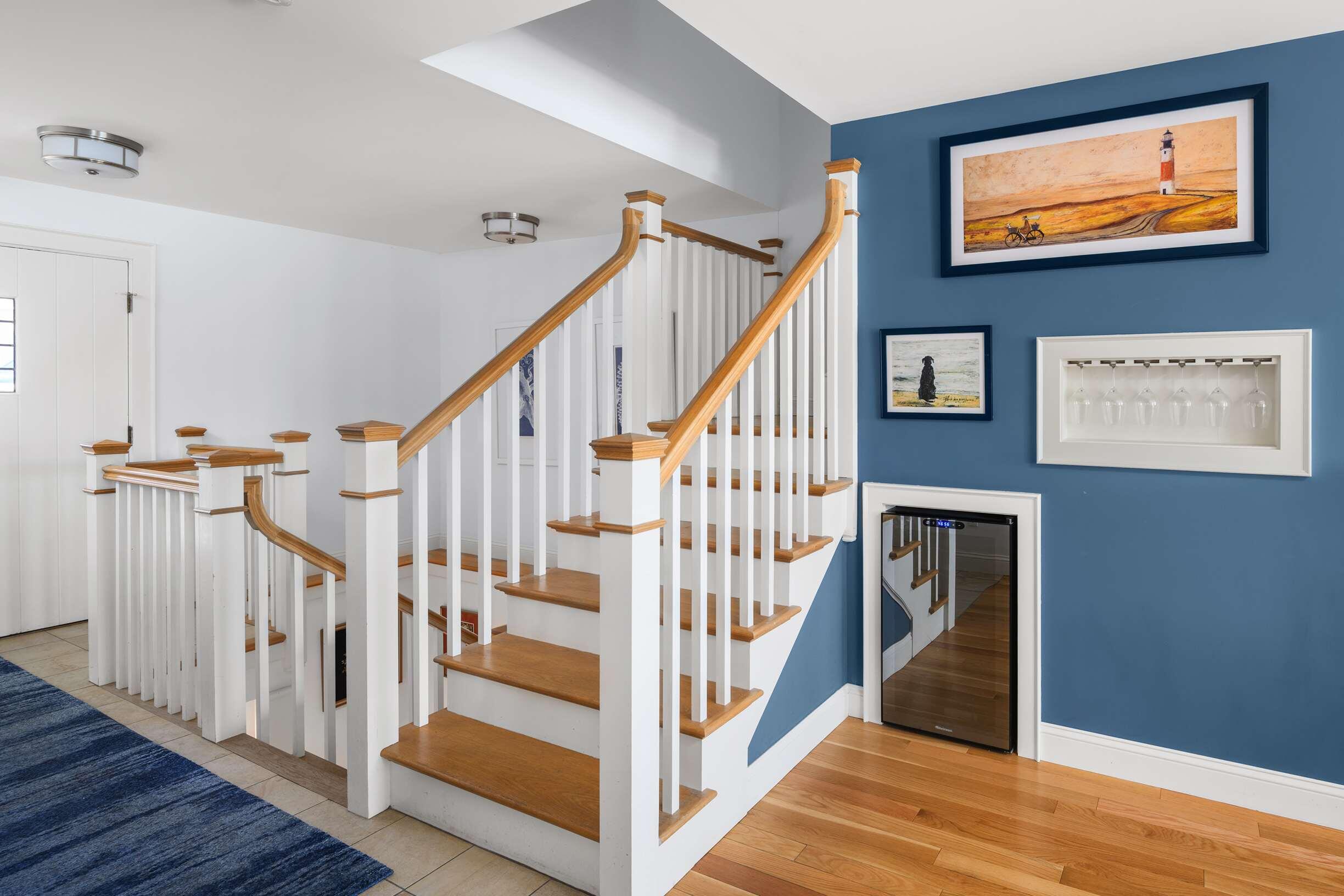 16 Stage Neck Road, Unit 3 York, ME 03909 - Photo 12 of 26 Entry/Stairs
