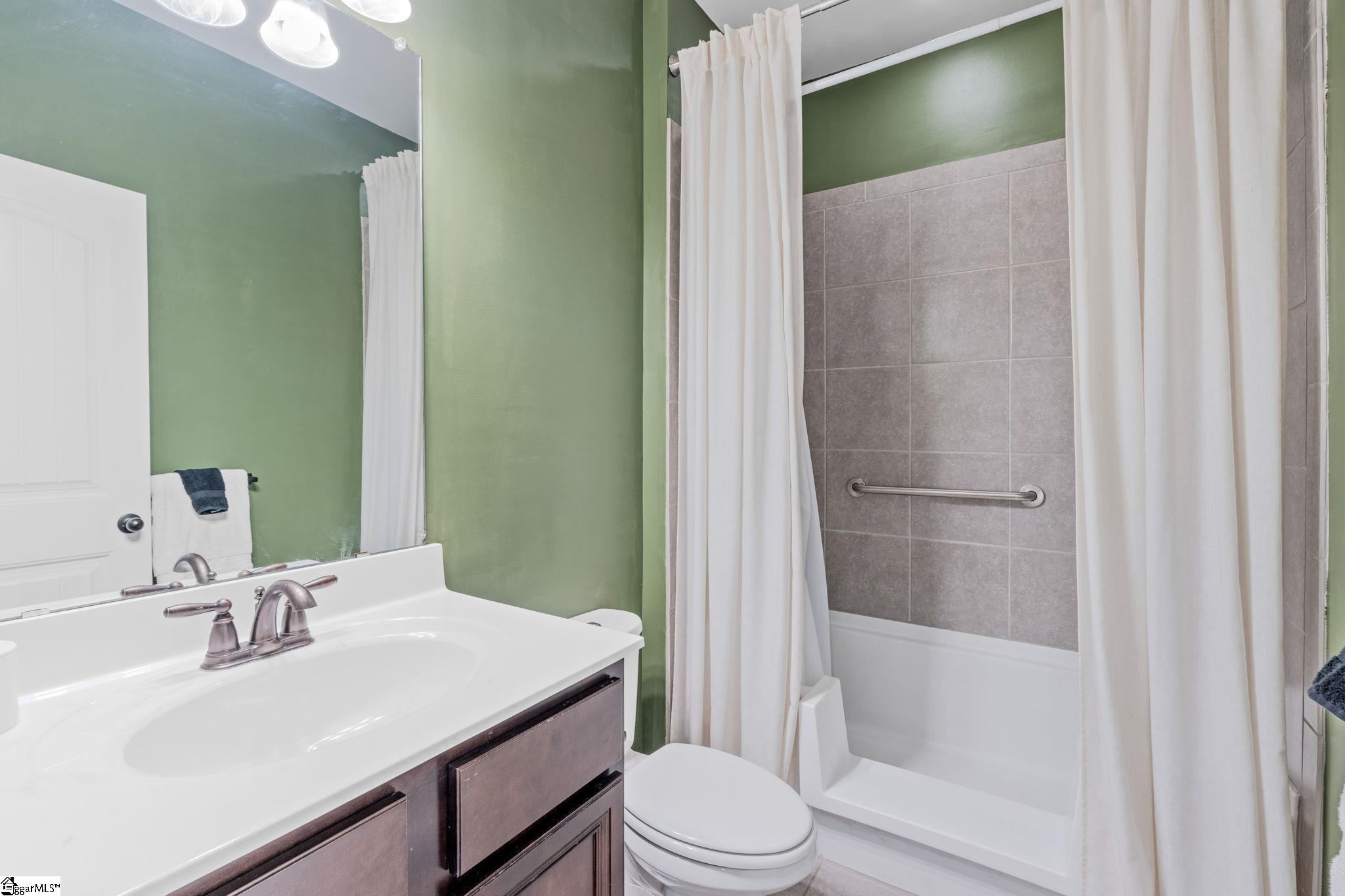 265 Delbourne Lane Greer, SC 29651 - Photo 23 of 47