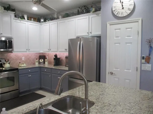 $2,300 | 2211 Oakley Green Drive, Sun City Center, FL 33573