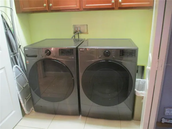 $2,300 | 2211 Oakley Green Drive, Sun City Center, FL 33573
