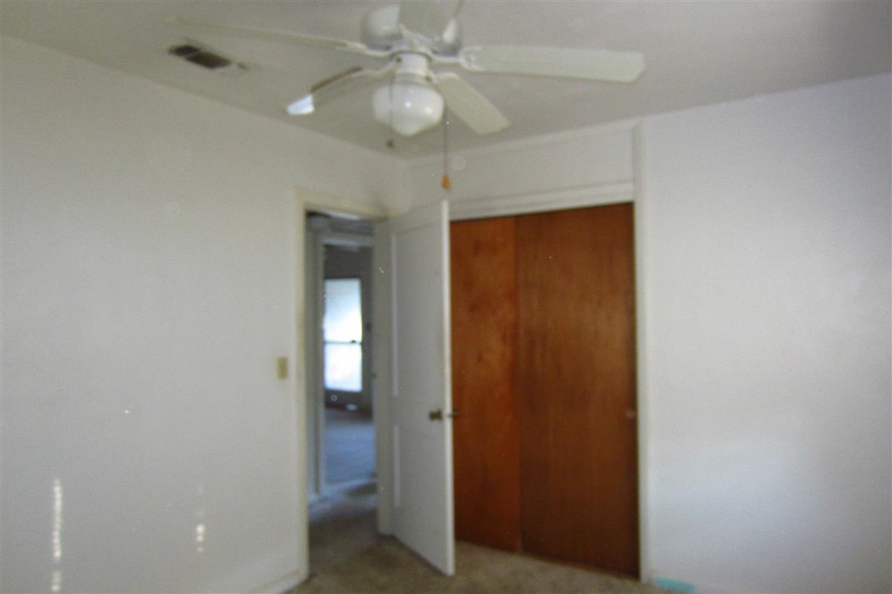 508 Pelham Road Pensacola, FL 32507 - Photo 8 of 22 Located next to Bath