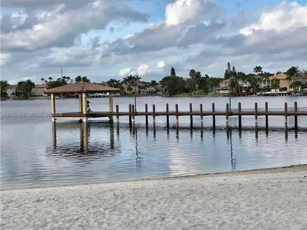 $4,400 | 11210 Northwest 73rd Terrace, Unit 11210, Doral, FL 33178