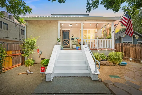 $449,999 | 3641 5th Avenue, Sacramento, CA 95817