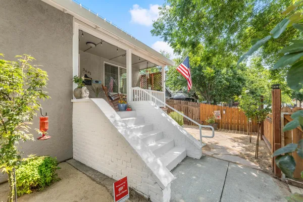 $449,999 | 3641 5th Avenue, Sacramento, CA 95817