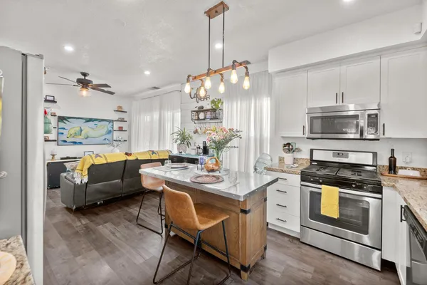 $449,999 | 3641 5th Avenue, Sacramento, CA 95817