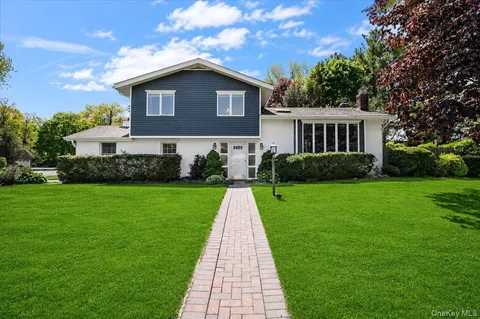 $1,299,000 | 1 Sandra Court, Glen Cove, NY 11542