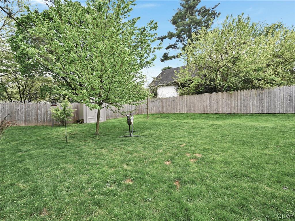 16 Hewett Road Cheltenham, PA 19095 - Photo 19 of 19 a view of a backyard