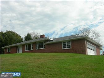 136 West Hillendale Road Kennett Square, PA 19348 - Photo 2 of 11 Gallery Image 2