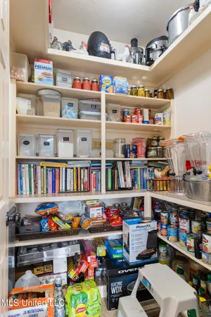 $750,000 | 1600 Wright Road, Raymond, MS 39154