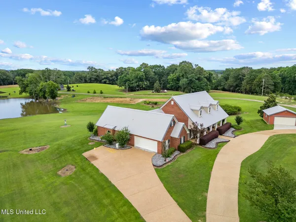 $750,000 | 1600 Wright Road, Raymond, MS 39154