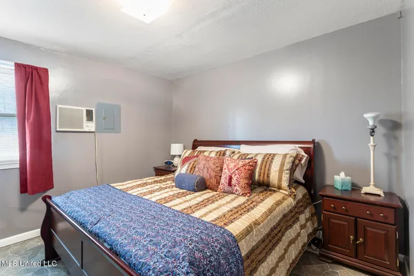 $750,000 | 1600 Wright Road, Raymond, MS 39154