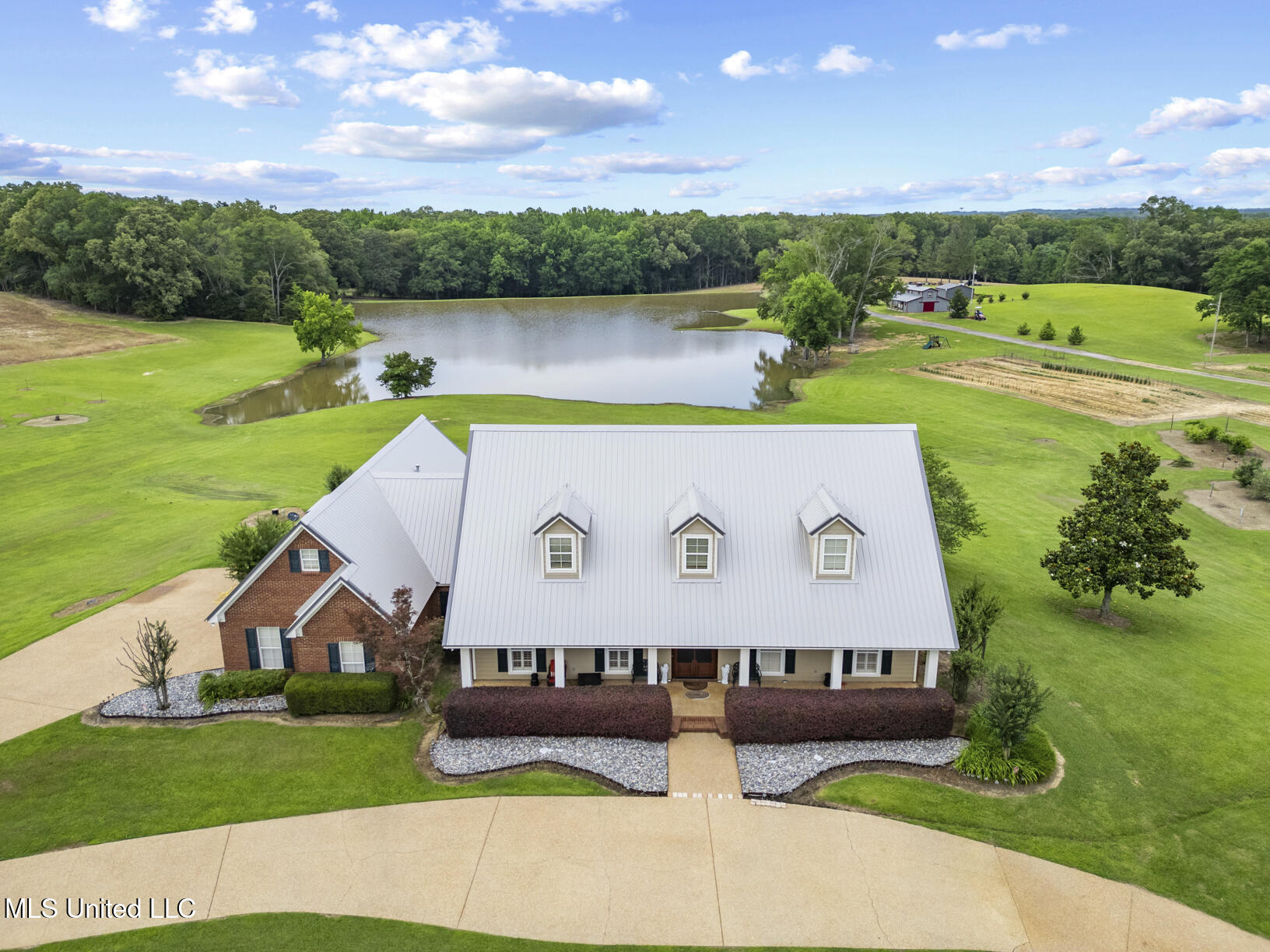 1600 Wright Road Raymond, MS 39154 - Photo 5 of 70 1600 Wright Rd Drone-17
