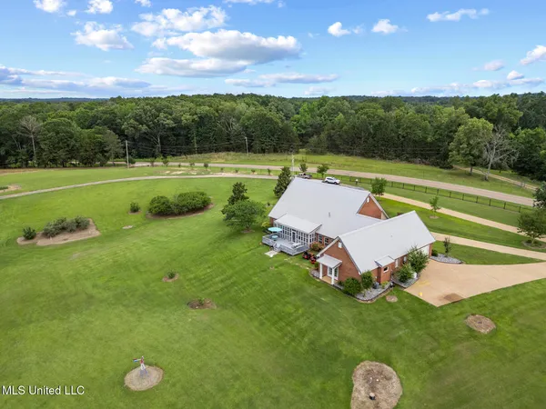 $750,000 | 1600 Wright Road, Raymond, MS 39154