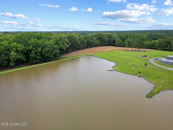 $750,000 | 1600 Wright Road, Raymond, MS 39154