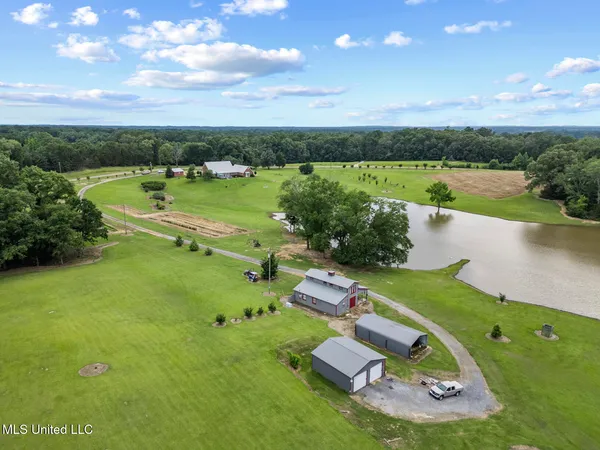 $750,000 | 1600 Wright Road, Raymond, MS 39154