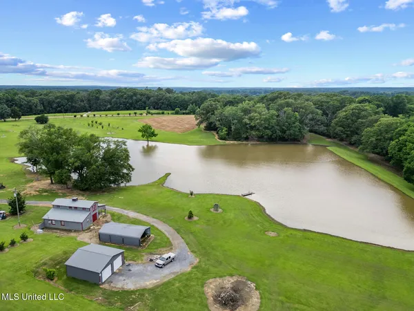 $750,000 | 1600 Wright Road, Raymond, MS 39154