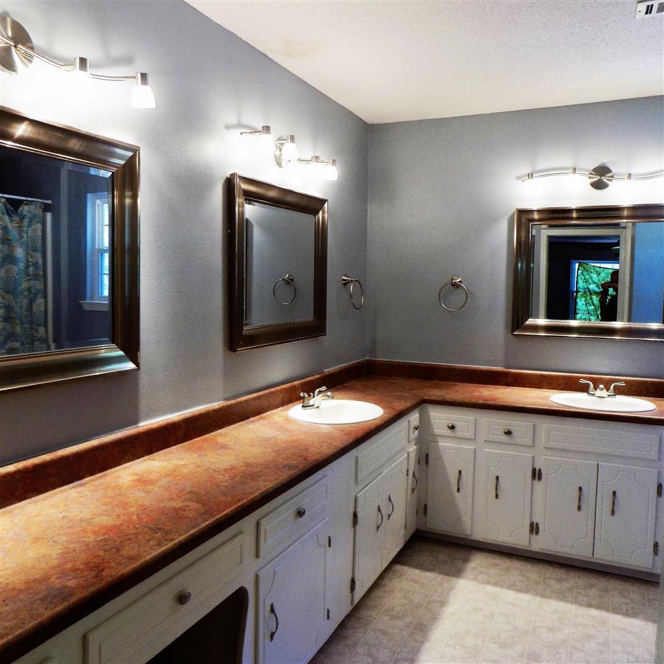 1295 Conference Road Cantonment, FL 32533 - Photo 13 of 36 Gallery Image 13