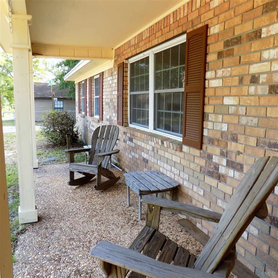 1295 Conference Road Cantonment, FL 32533 - Photo 2 of 36 Gallery Image 2