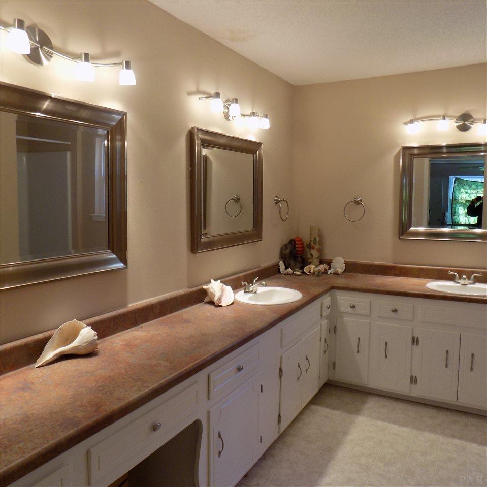 1295 Conference Road Cantonment, FL 32533 - Photo 31 of 36 Gallery Image 31