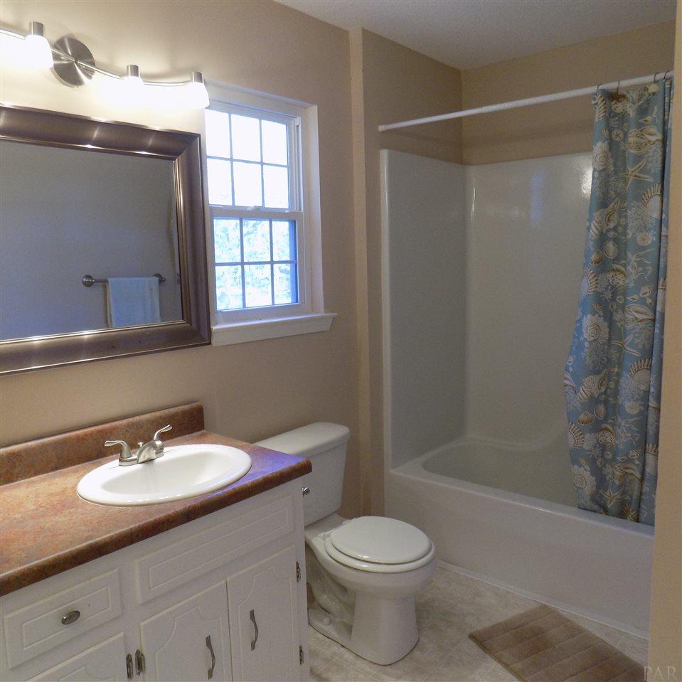1295 Conference Road Cantonment, FL 32533 - Photo 33 of 36 Gallery Image 33