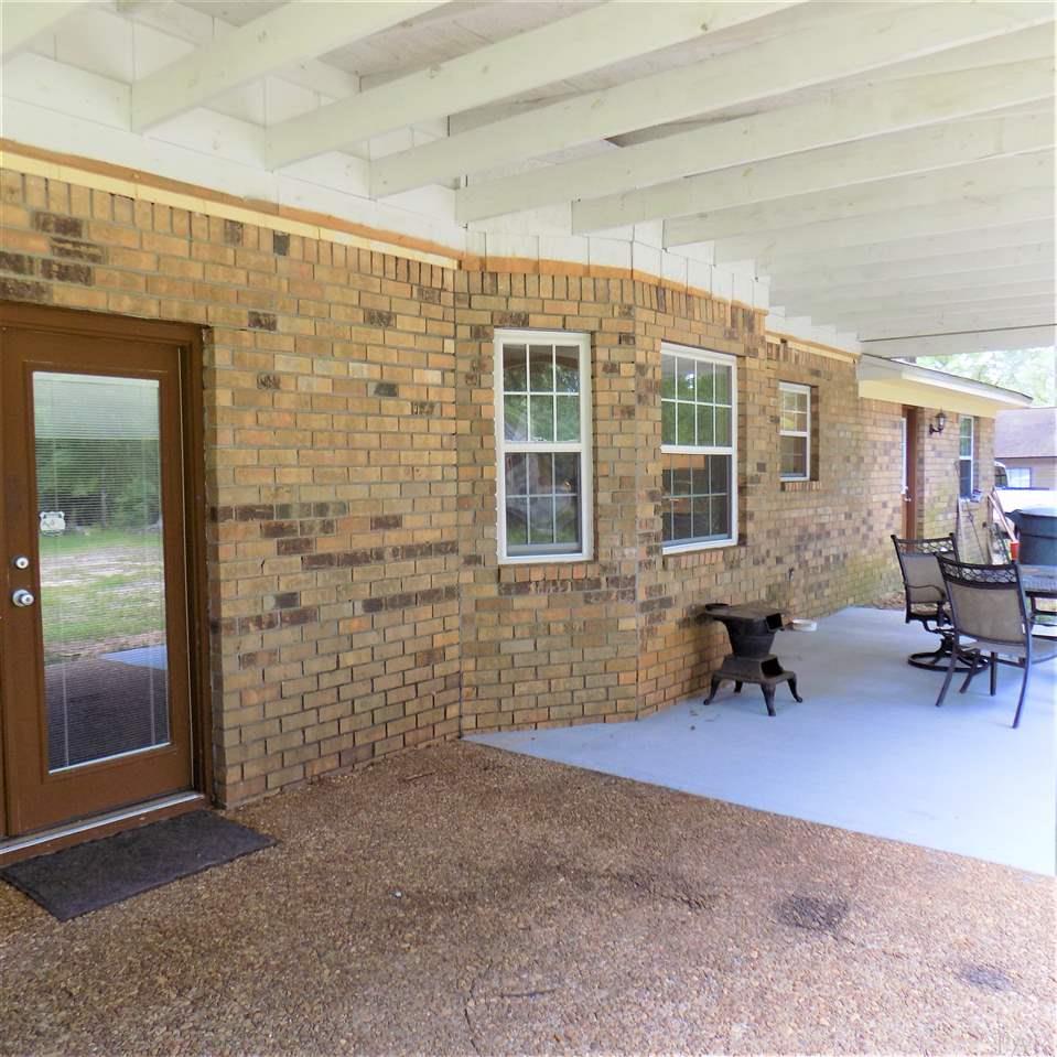 1295 Conference Road Cantonment, FL 32533 - Photo 35 of 36 Gallery Image 35
