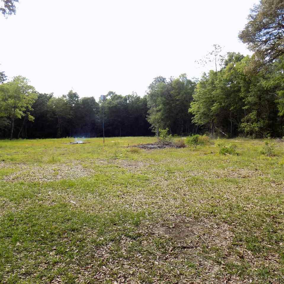 1295 Conference Road Cantonment, FL 32533 - Photo 4 of 36 Gallery Image 4