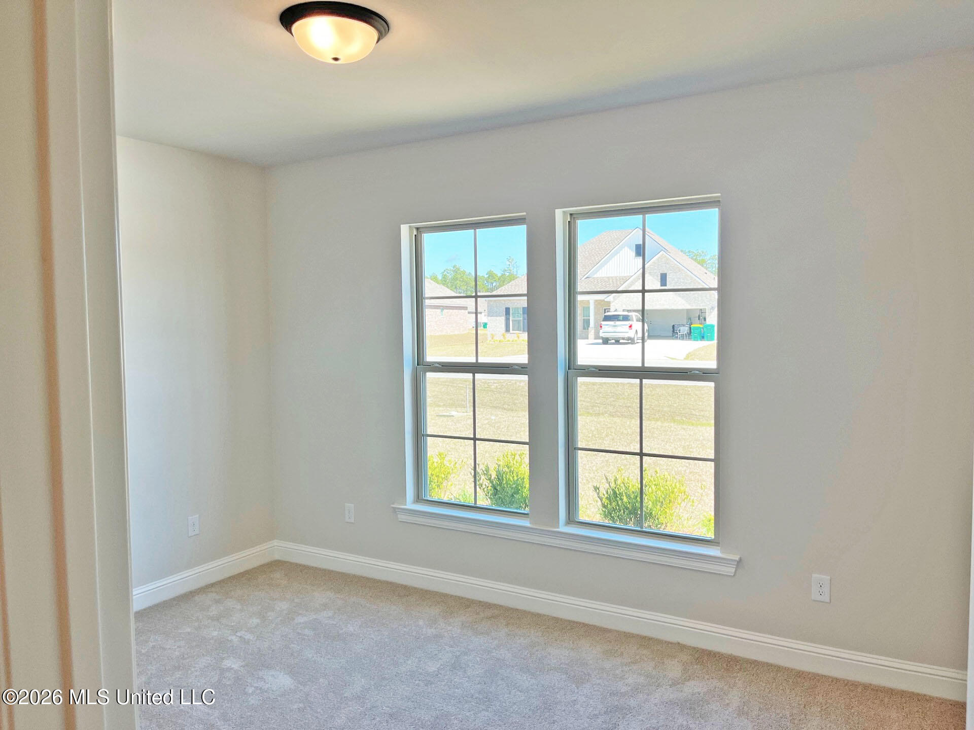 12161 Walker Road Ocean Springs, MS 39564 - Photo 12 of 18 815b3850-d37b-4333-ba7a-5c0f4f53ed4c