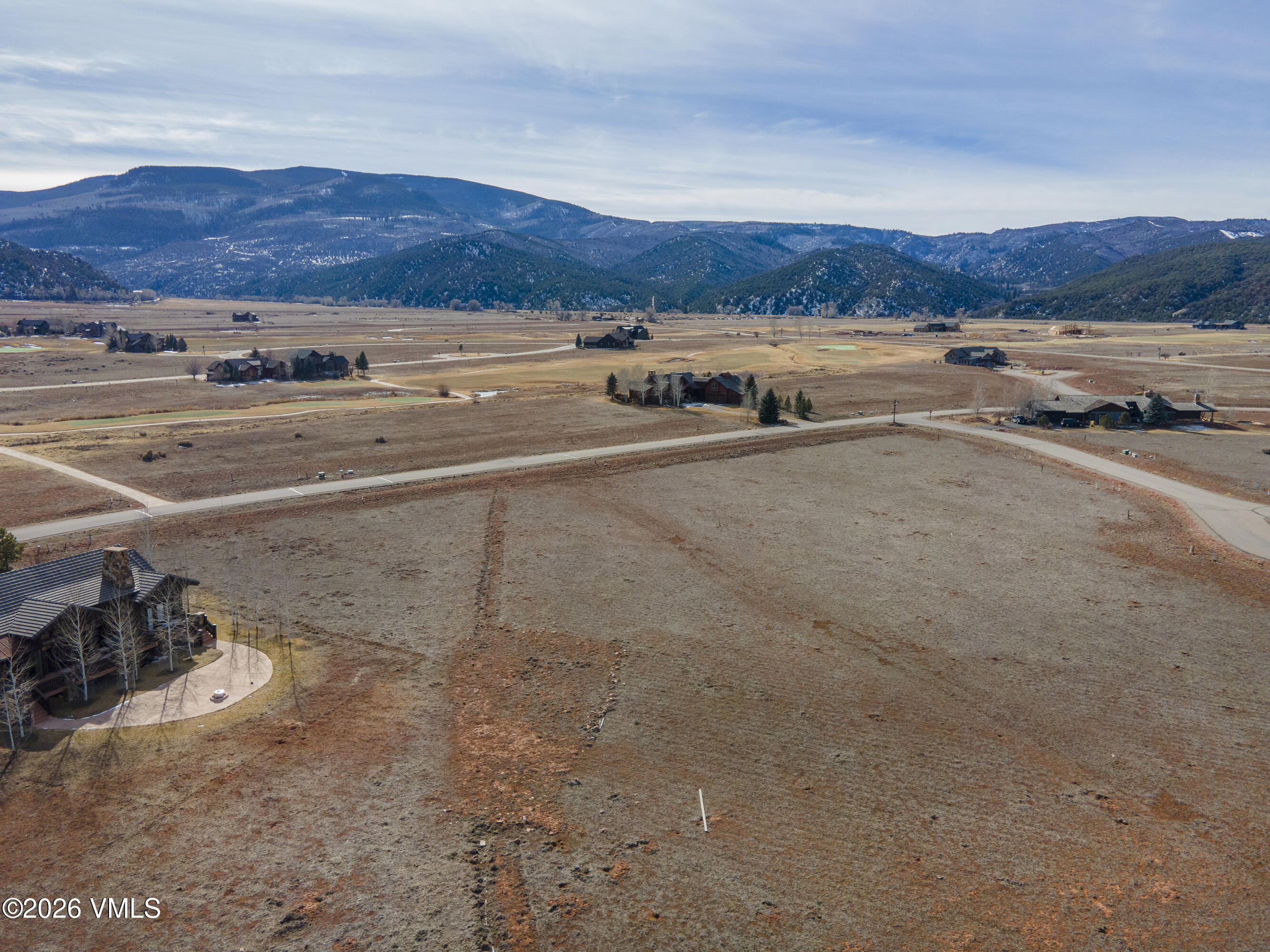 196 Foxprowl Gypsum, CO 81637 - Photo 6 of 11 a view of an ocean and a building