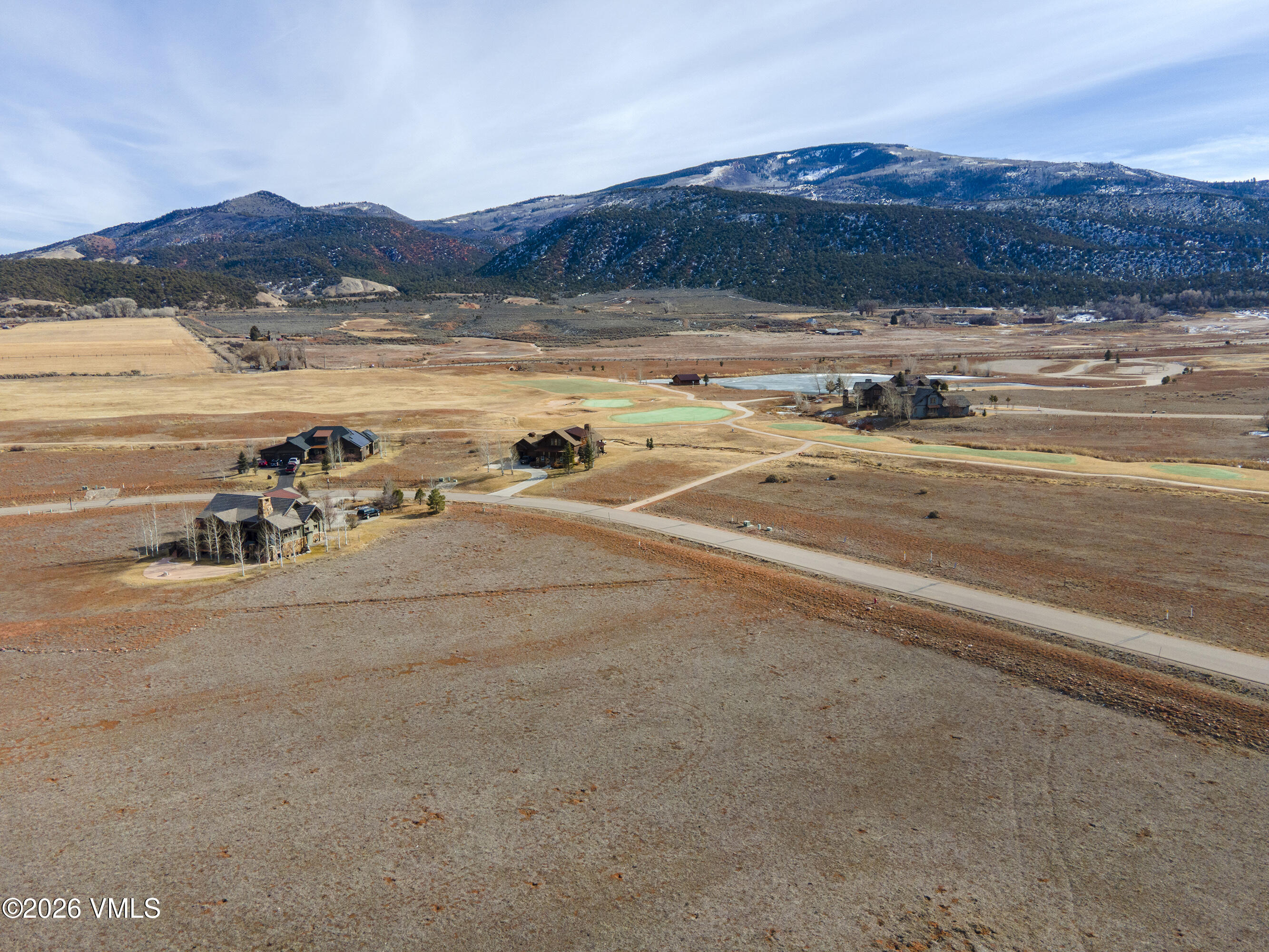 196 Foxprowl Gypsum, CO 81637 - Photo 8 of 11 a view of a lake with mountain