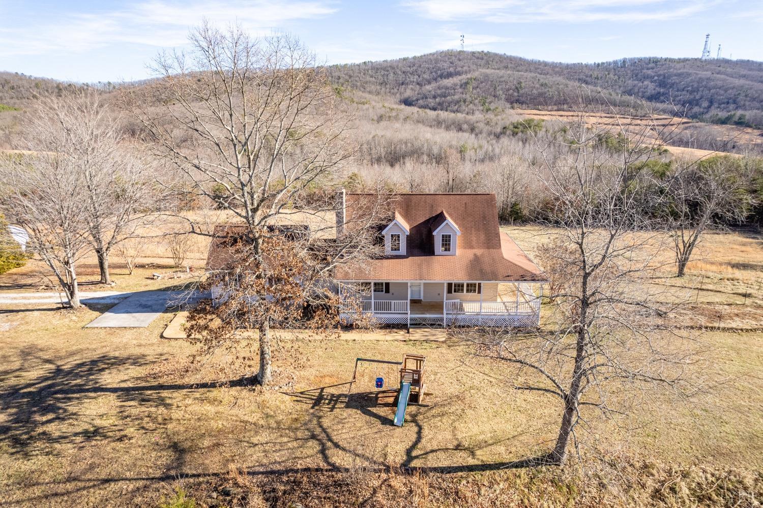 1049 Poor House Road Rustburg, VA 24588 - Photo 6 of 46 Gallery Image 6