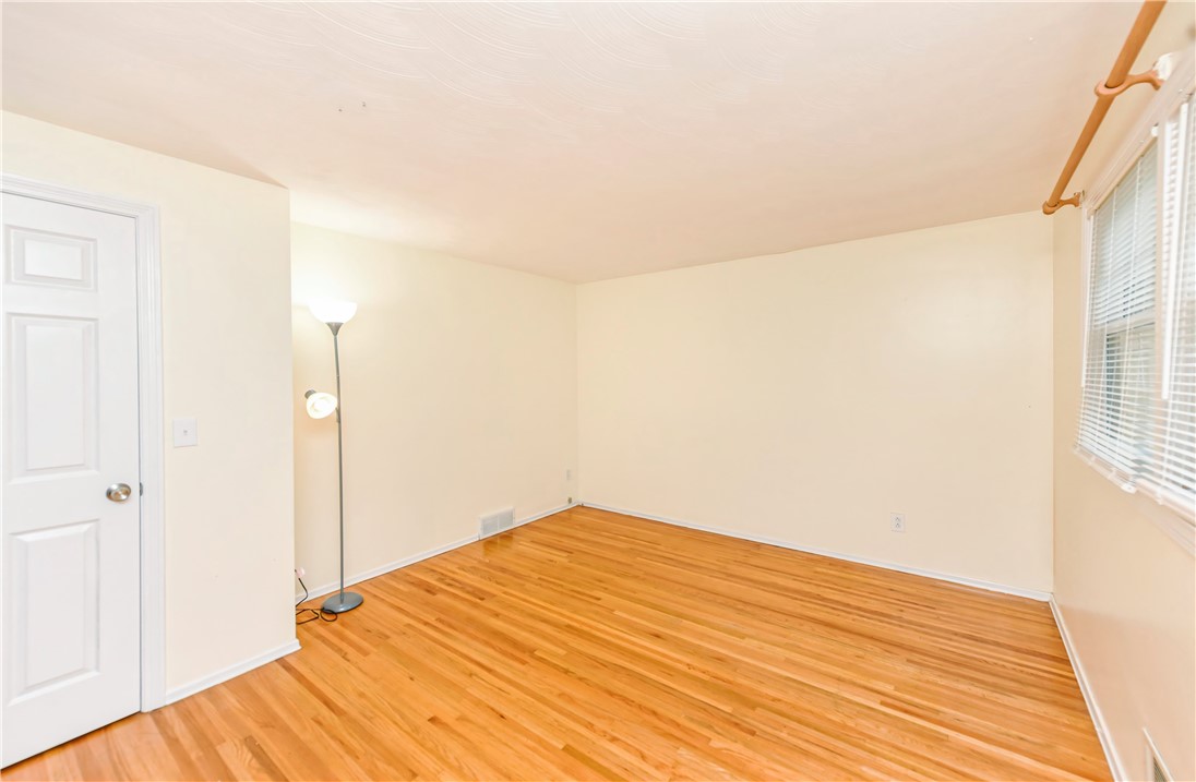 46 Crystal Spring Lane Perinton, NY 14450 - Photo 16 of 28