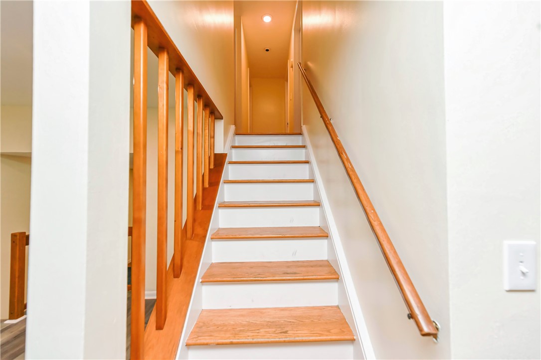 46 Crystal Spring Lane Perinton, NY 14450 - Photo 10 of 28