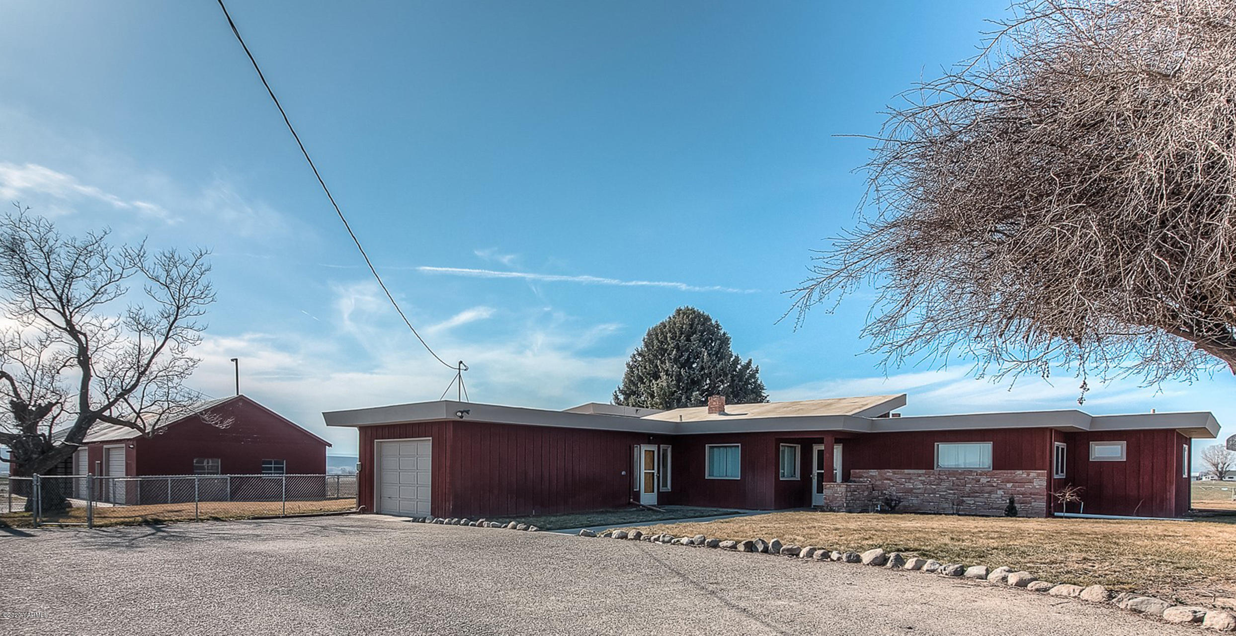 4970 Hudson Road Outlook, WA 98938 - Photo 1 of 38 a front view of a house with a garden