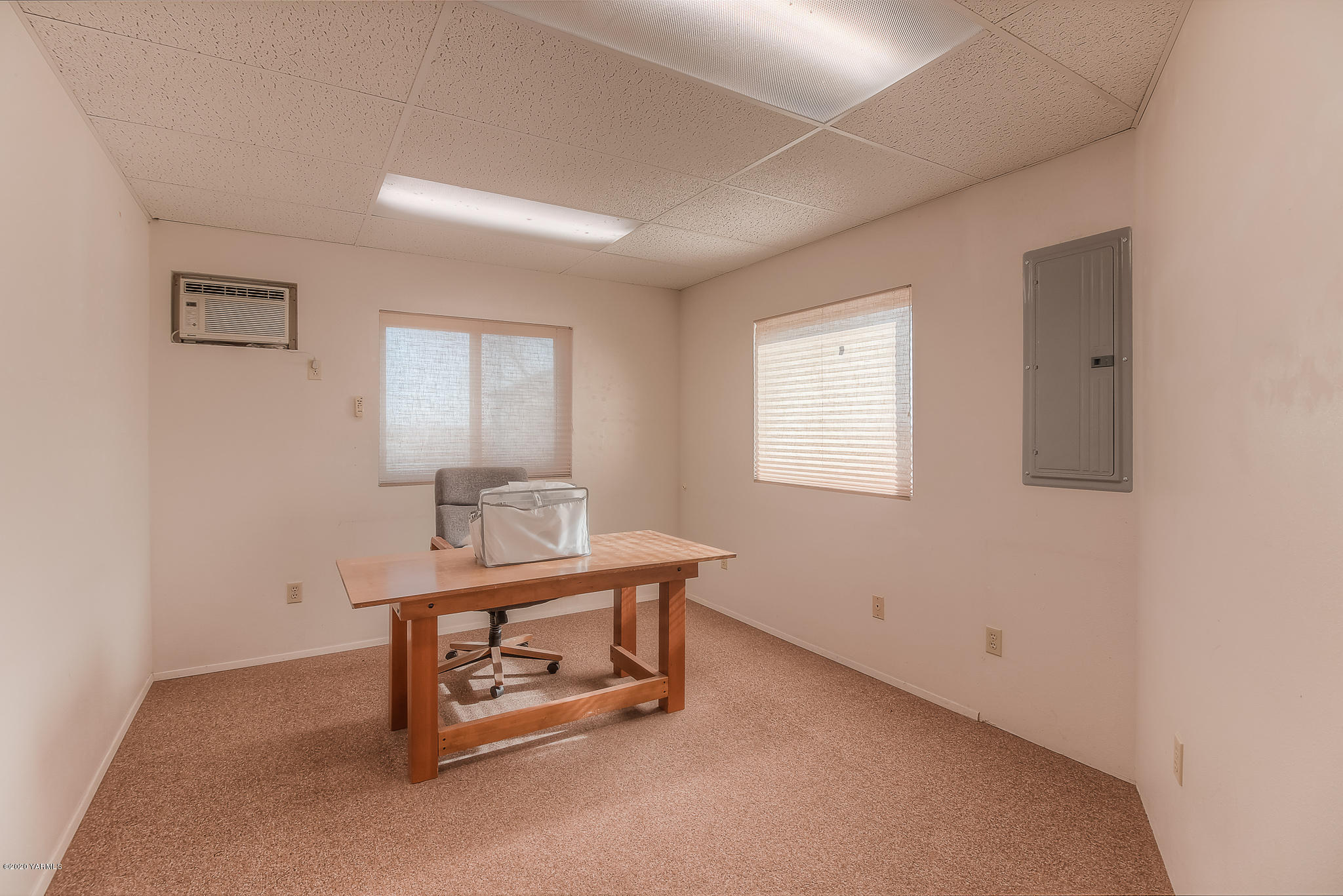 4970 Hudson Road Outlook, WA 98938 - Photo 30 of 38 a room with furniture and window