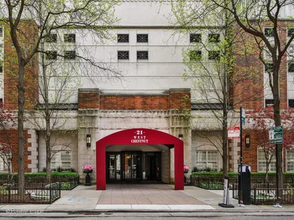 $475,000 | 21 West Chestnut Street, Unit 901, Chicago, IL 60610