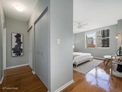 $475,000 | 21 West Chestnut Street, Unit 901, Chicago, IL 60610