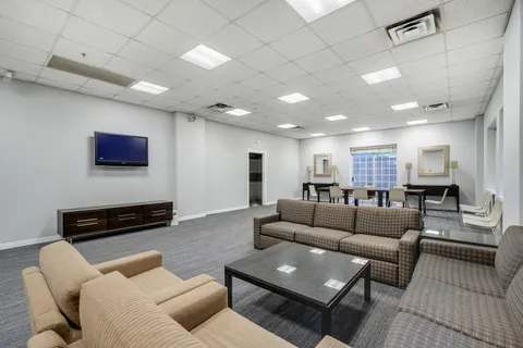 $475,000 | 21 West Chestnut Street, Unit 901, Chicago, IL 60610