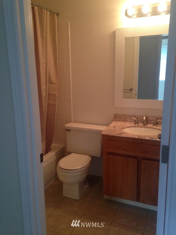 17217 26th Avenue Southeast Bothell, WA 98012 - Photo 6 of 10 Gallery Image 6