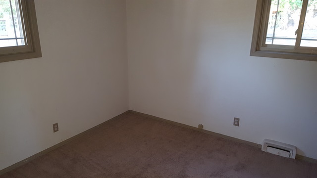 829 North Bennett Street Geneva, IL 60134 - Photo 14 of 20 an empty room with a window