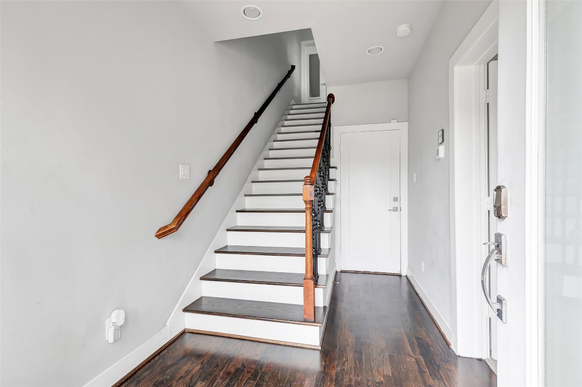 1310 Roberts Street Houston, TX 77003 - Photo 7 of 30 a view of a hallway with wooden floor and entryway