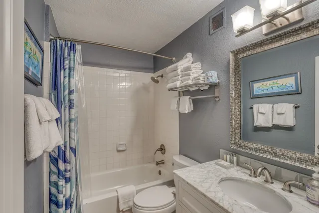 $795,000 | 1100 The Cape, Unit 703, Horseshoe Bay, TX 78657