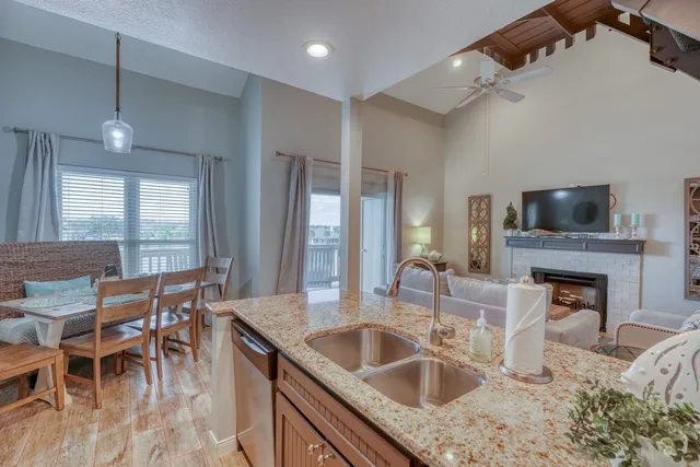 $795,000 | 1100 The Cape, Unit 703, Horseshoe Bay, TX 78657