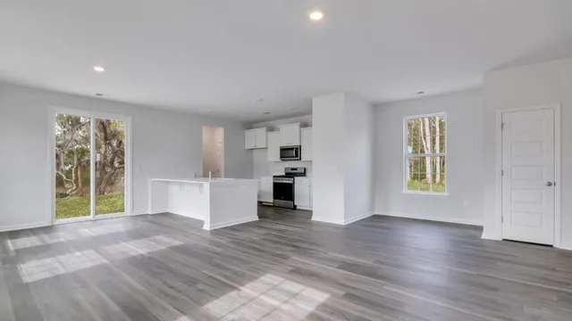 $451,915 | 134 Twickenham Loop, Yemassee, SC 29945